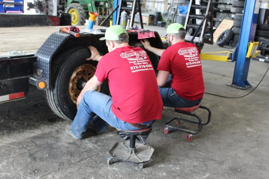 Truck Country LLC services (2)